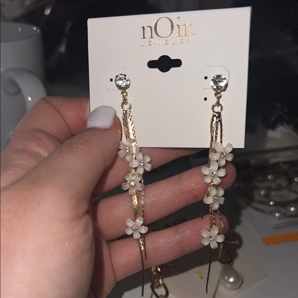 nOir Jewelry Gold and White Dangle Earrings with Pearl Accents